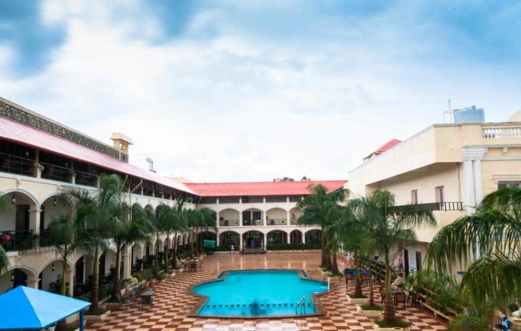 Kumararraja Palace Yelagiri Buitenkant foto
